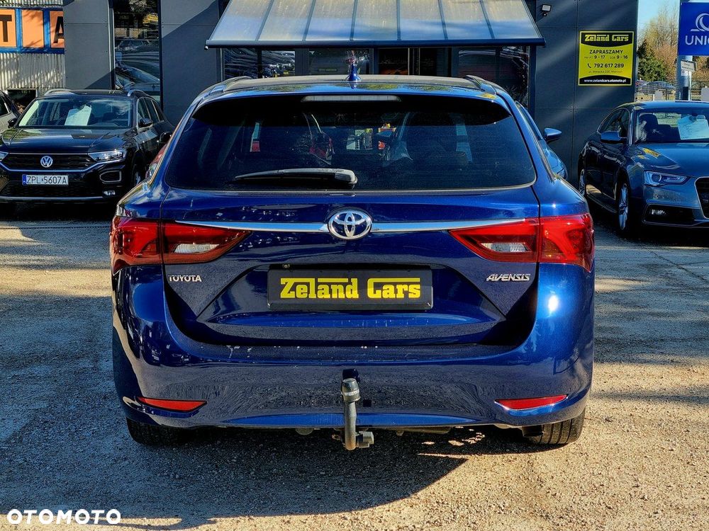 Toyota Avensis 2.0 D-4D Premium - 6