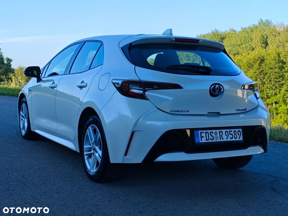 Toyota Corolla 1.8 Hybrid Comfort - 29