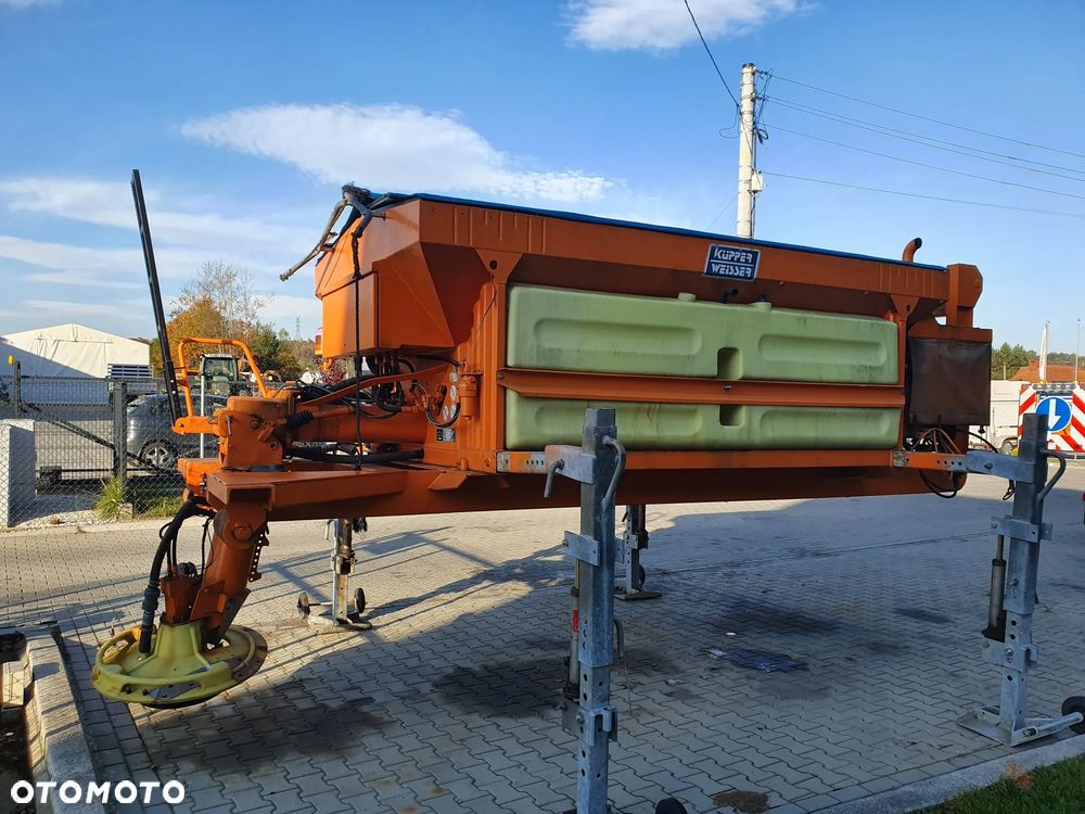 Piaskarka Schmidt Kupper Weiser 5m3 HAK Kubota - 1