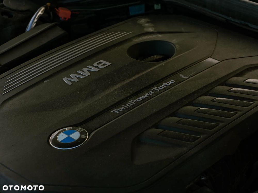 BMW Seria 7 740Li - 29