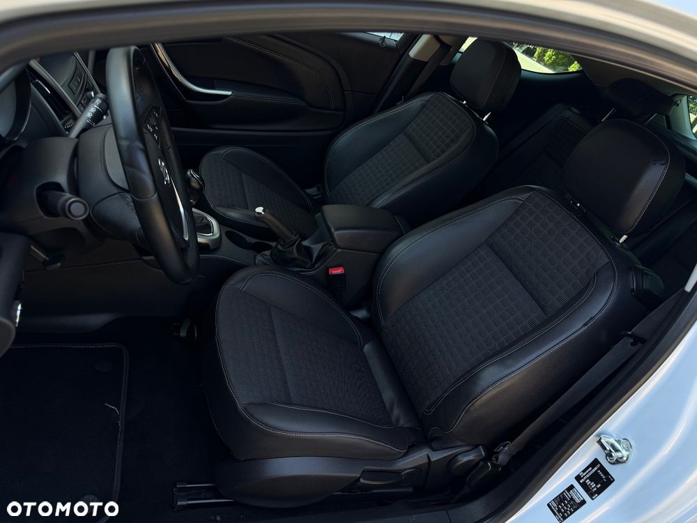Opel Astra 1.4 Turbo - 15