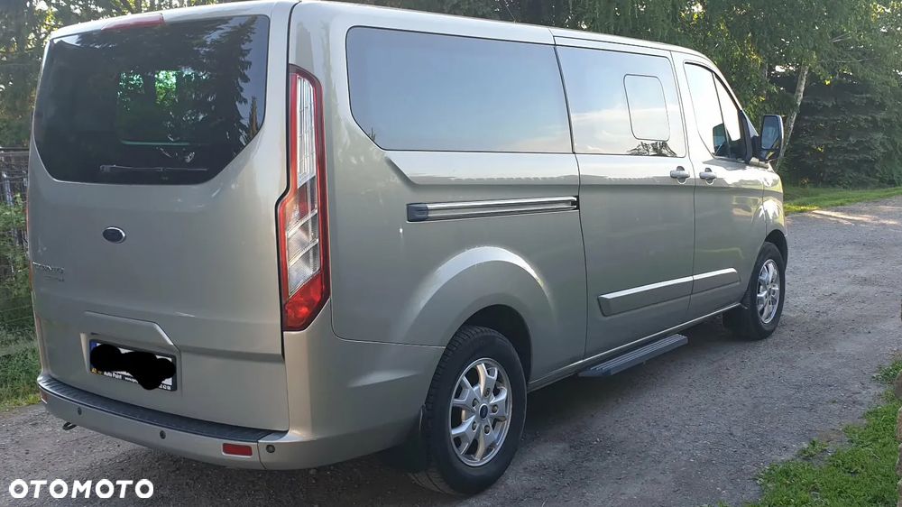 Ford Tourneo Custom - 4