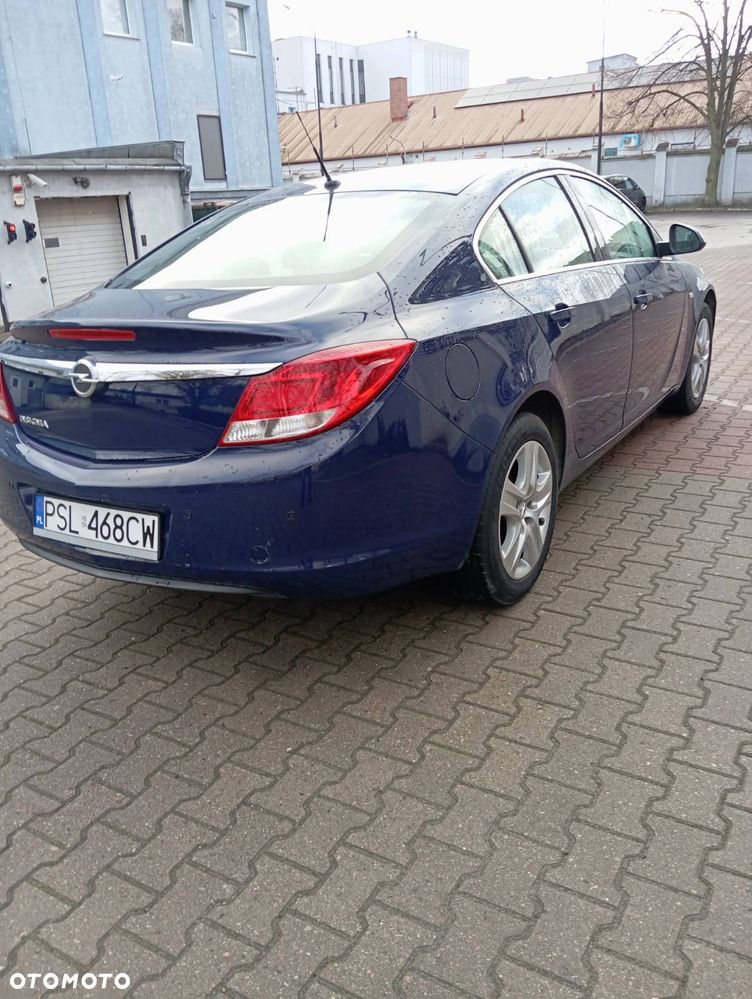 Opel Insignia 1.6 - 9