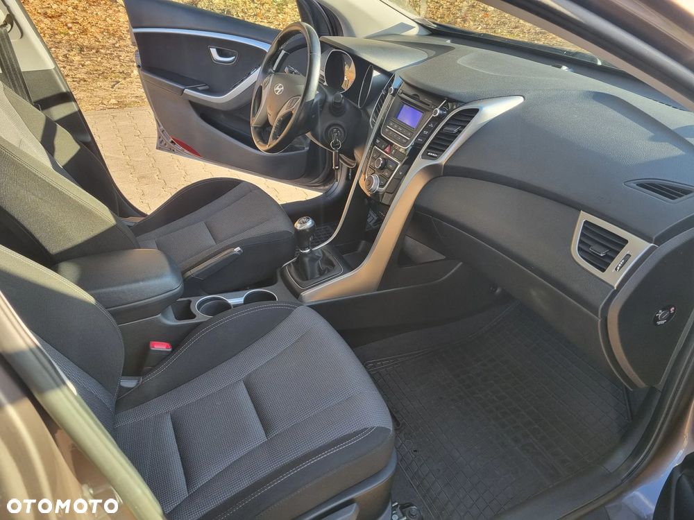 Hyundai i30 1.4 Style - 11