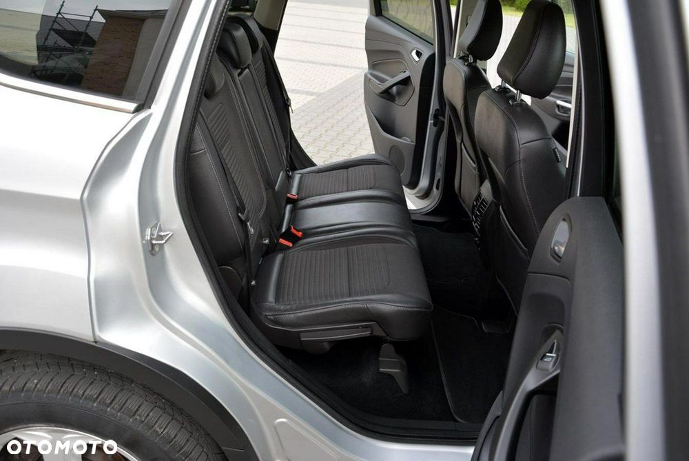 Ford Kuga 2.0 TDCi 4x4 Titanium - 17