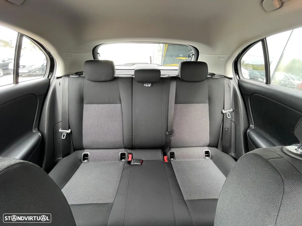 Mercedes-Benz A 160 Edition 2020 - 18