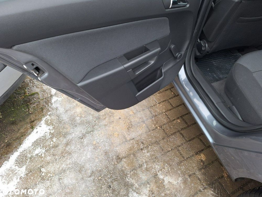 Opel Astra - 14