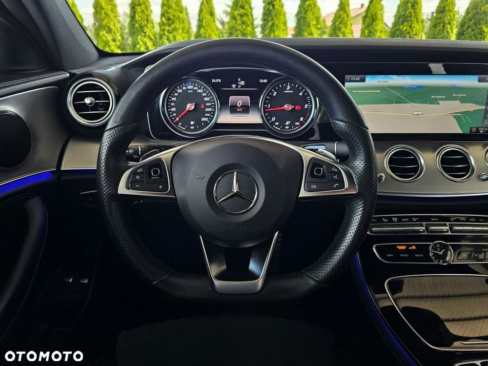 Mercedes-Benz Klasa E - 16