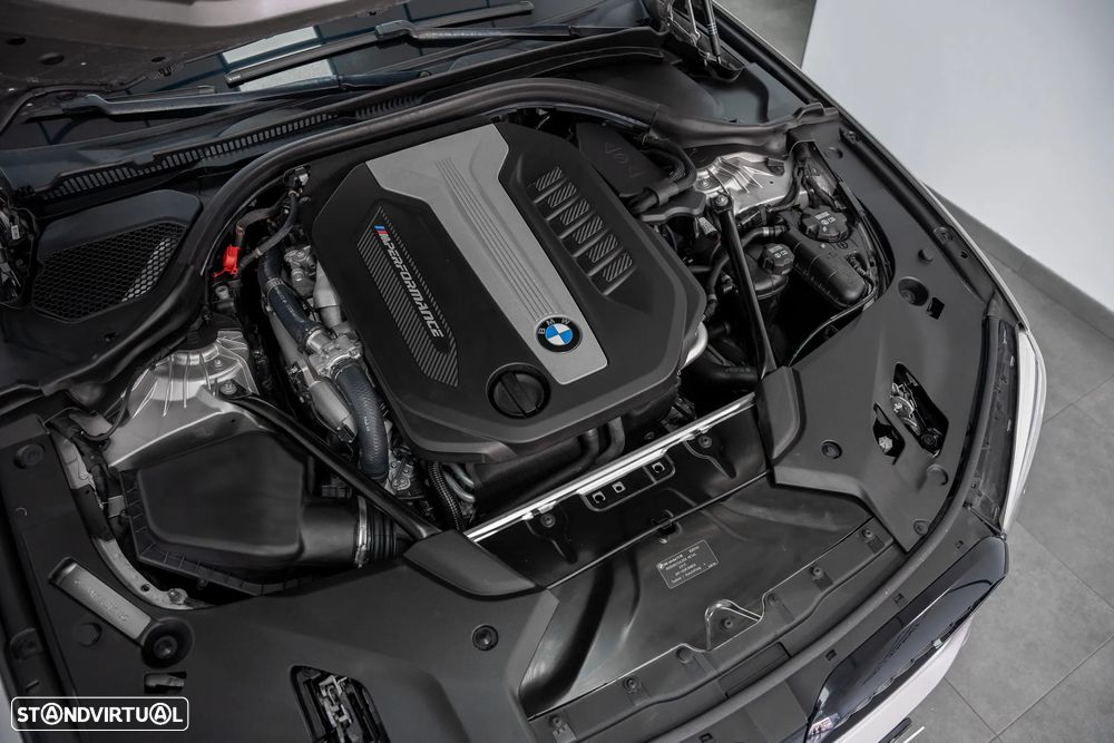 BMW M550d xDrive Auto - 41