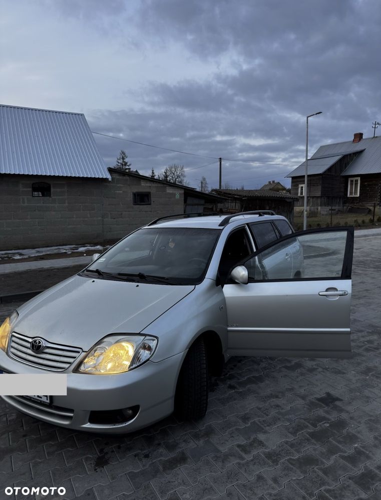 Toyota Corolla - 2
