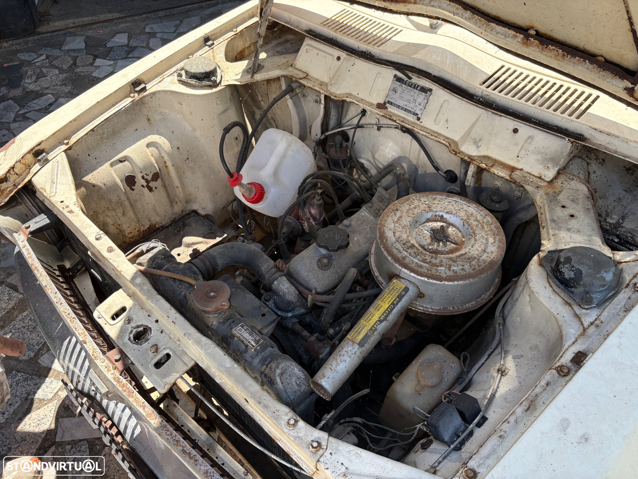 Toyota Corolla - 4