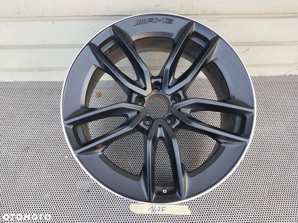 Mercedes W213 E AMG Felga 8x20 ET20 Przednia - 1