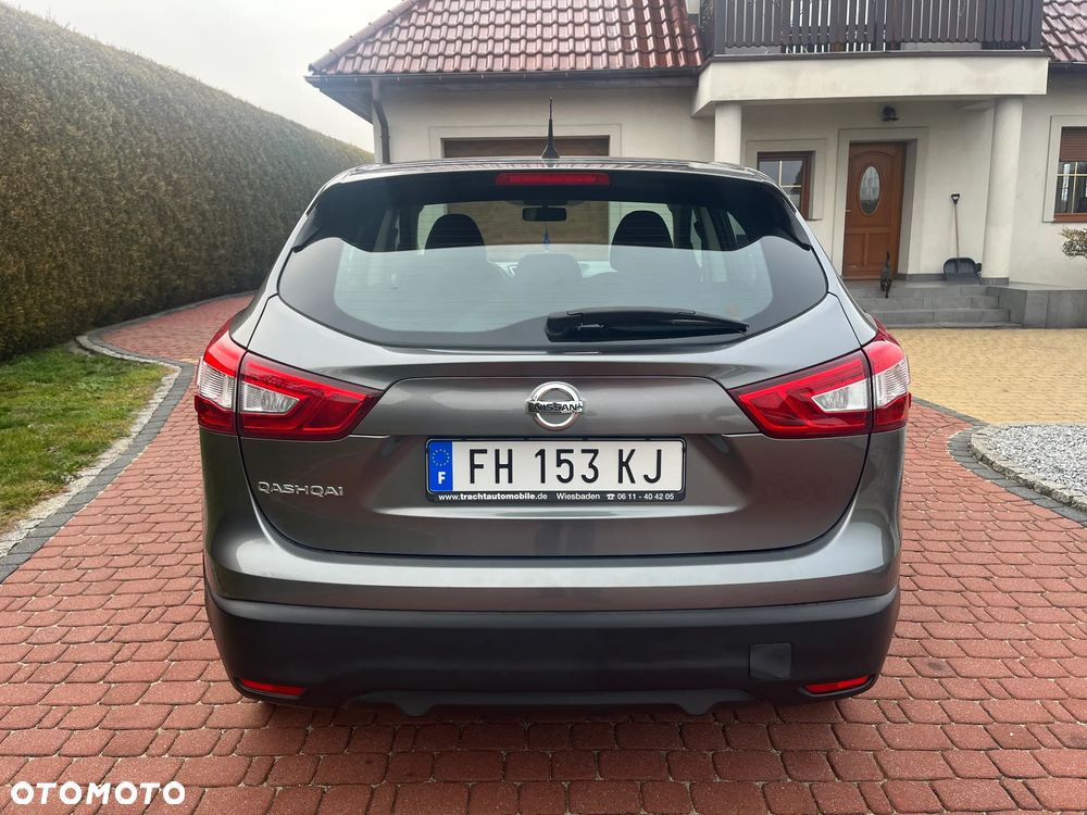 Nissan Qashqai 1.2 DIG-T N-Vision - 6