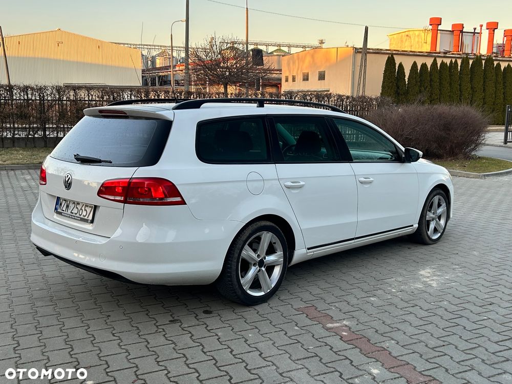 Volkswagen Passat - 2