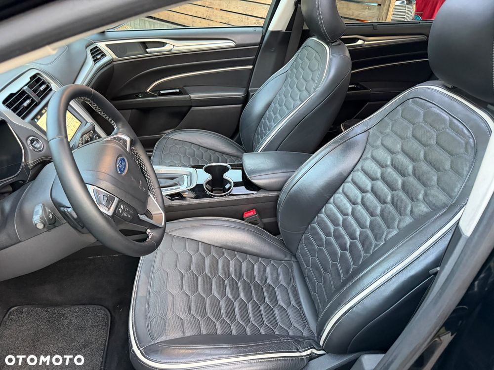 Ford Mondeo 2.0 TDCi STart-Stopp PowerShift-Aut Vignale - 22