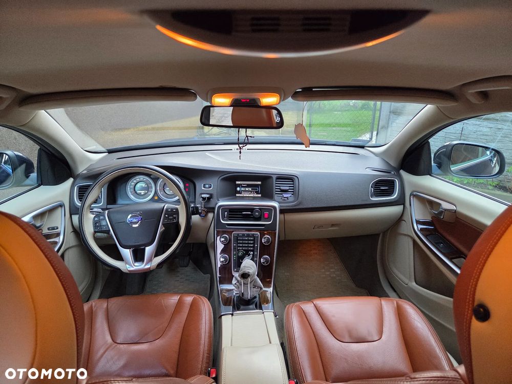 Volvo V60 T5 - 26