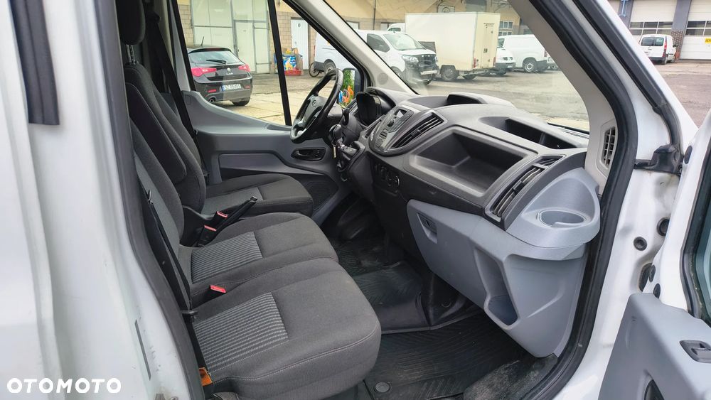 Ford Transit - 10