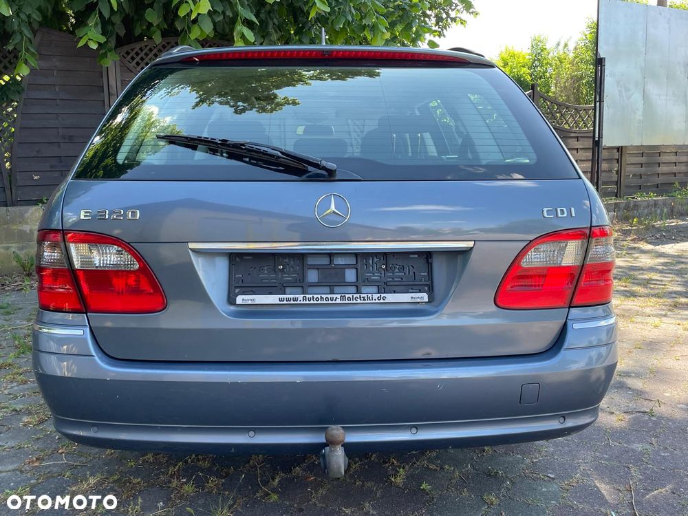 Mercedes-Benz Klasa E 320 CDI 7G-TRONIC Elegance - 18