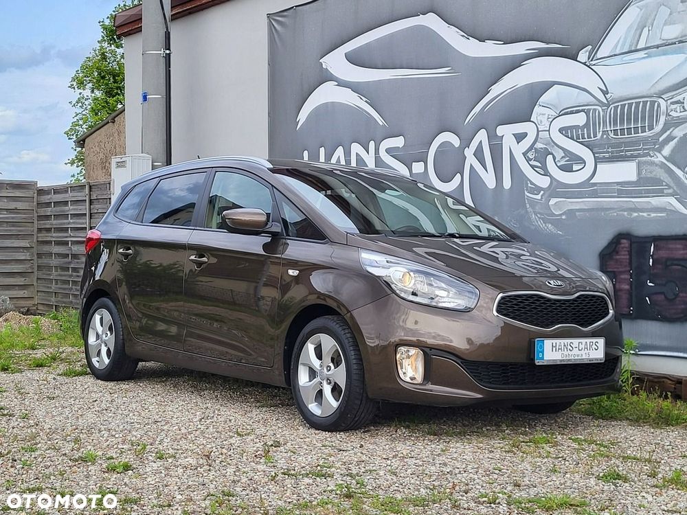 Kia Carens - 9
