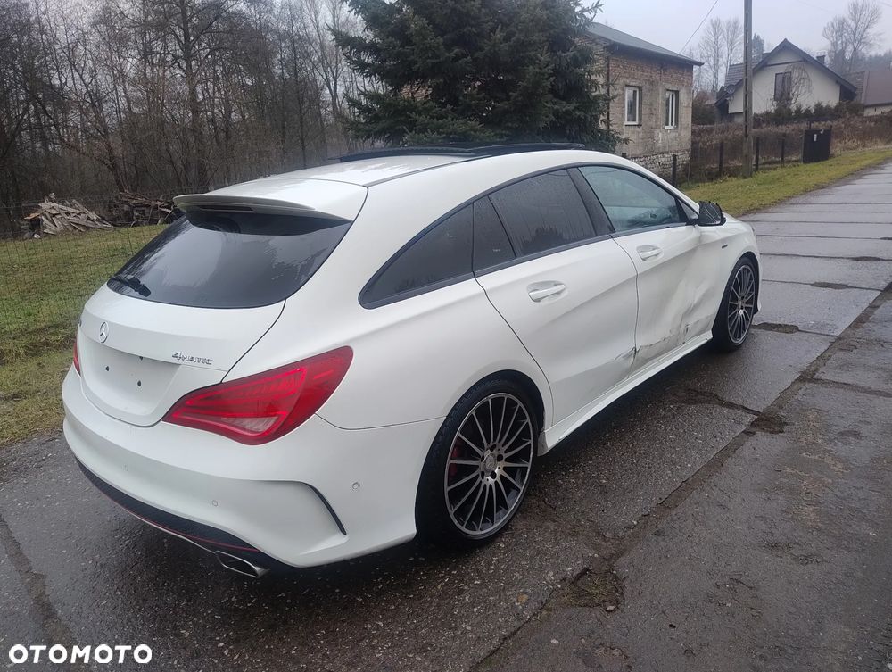 Mercedes-Benz CLA 250 4Matic 7G-DCT AMG Line - 3
