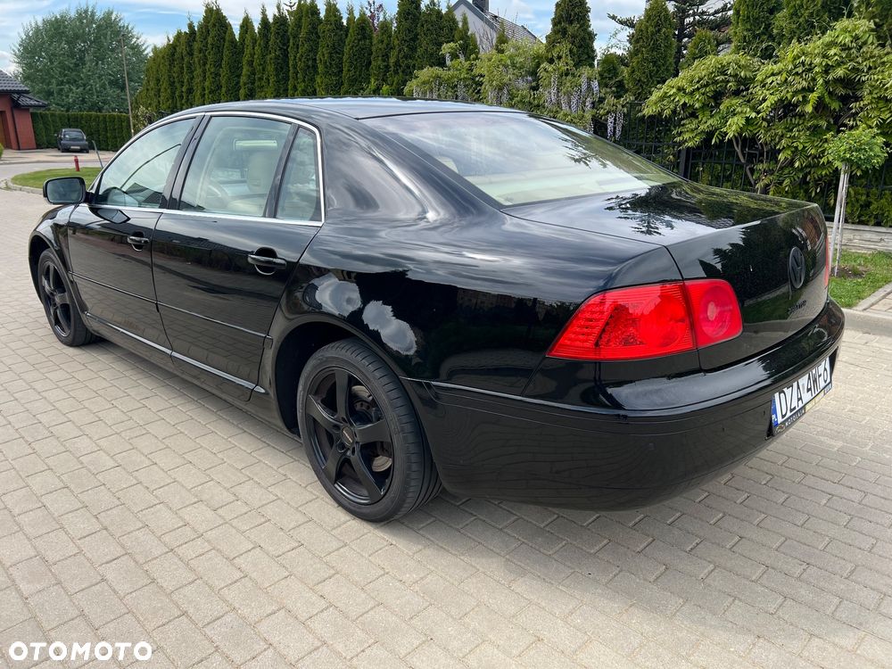 Volkswagen Phaeton - 2