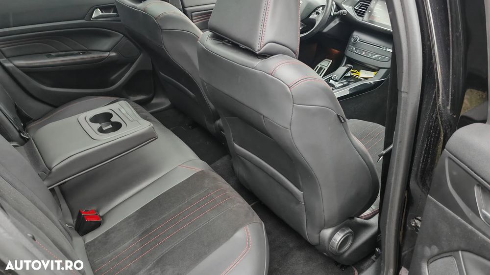 Peugeot 308 SW PureTech 225 GPF EAT8 Stop & Start GT - 26