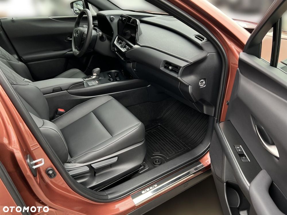 Lexus UX - 22