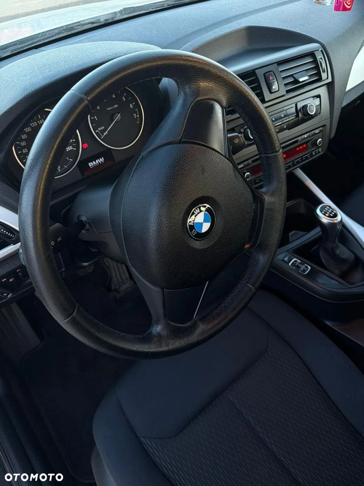 BMW Seria 1 - 18