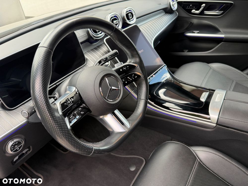 Mercedes-Benz Klasa C 220 d mHEV AMG - 2