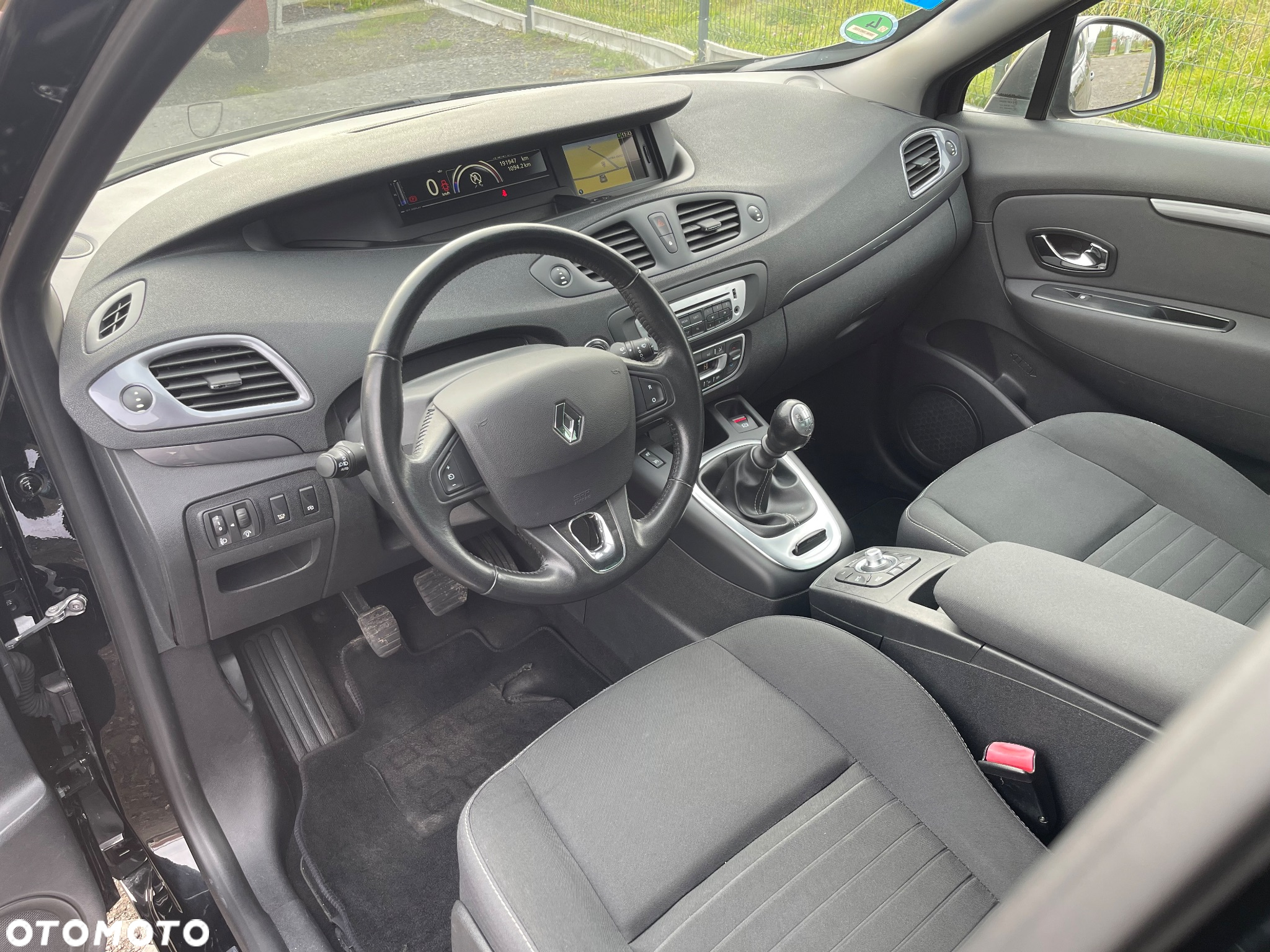 Renault Grand Scenic ENERGY TCe 130 S&S LIMITED - 18