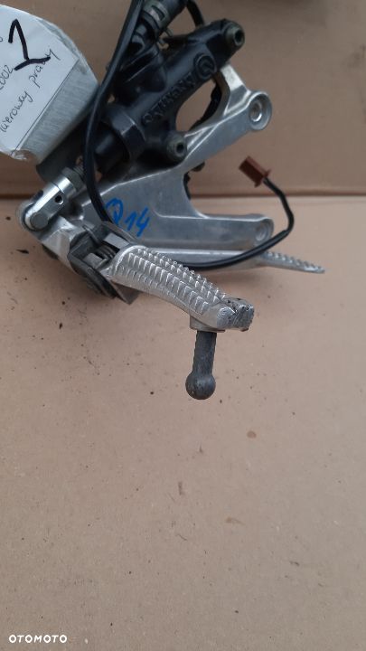 #J YAMAHA R6 99-02 RJ03 5EB SET KIEROWCY PRAWY PODNÓŻEK DŹWIGNIA HAMULCA - 5