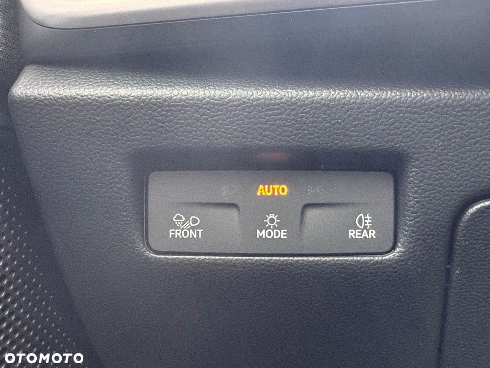 Skoda Superb 2.0 TDI SCR 4x4 Drive DSG - 16