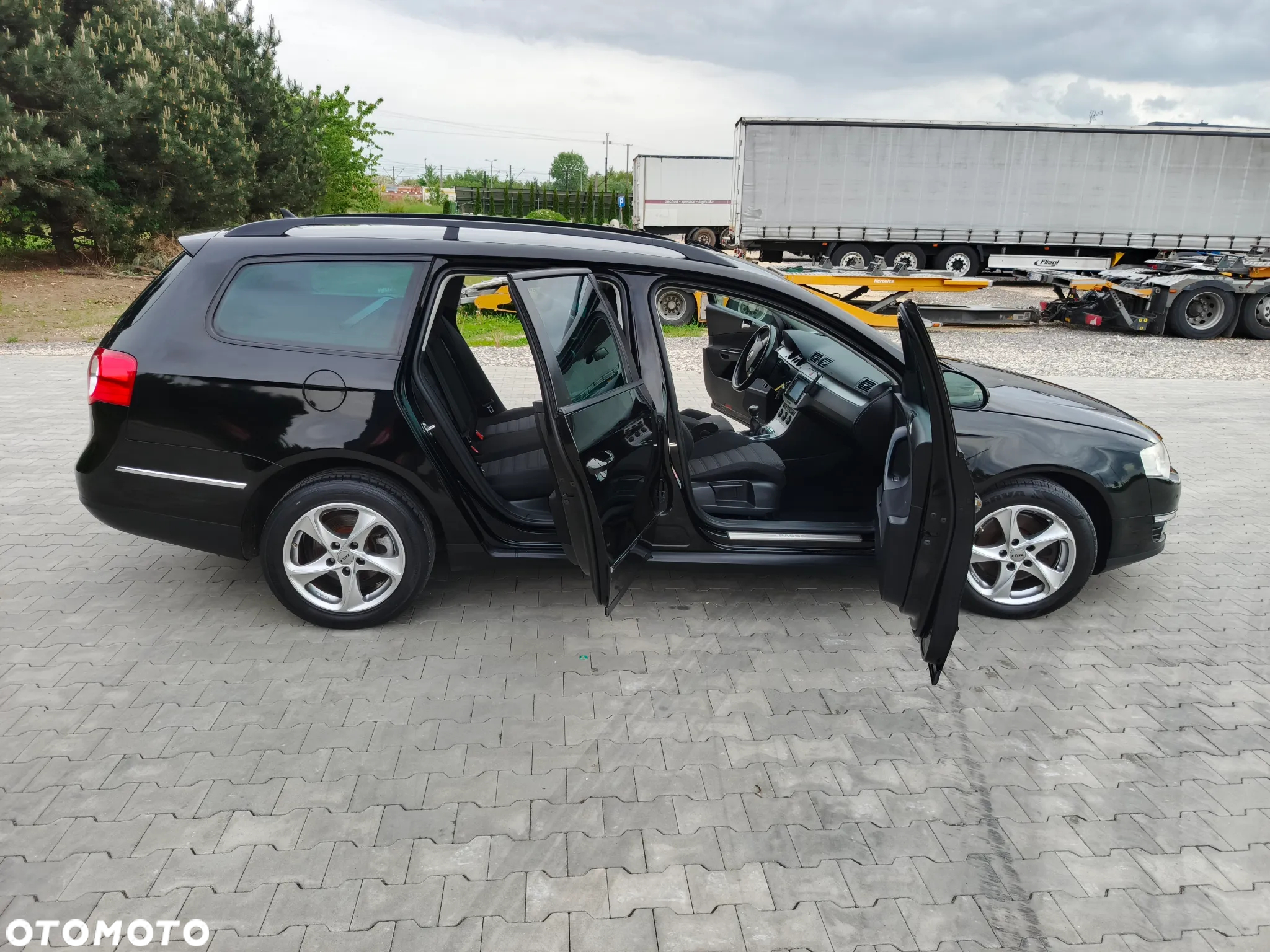 Volkswagen Passat 2.0 FSI Comfortline - 27