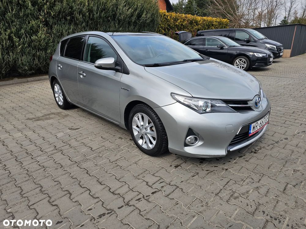 Toyota Auris 1.8 HSD Luna - 14