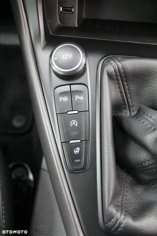 Ford Focus 1.0 EcoBoost Titanium - 29