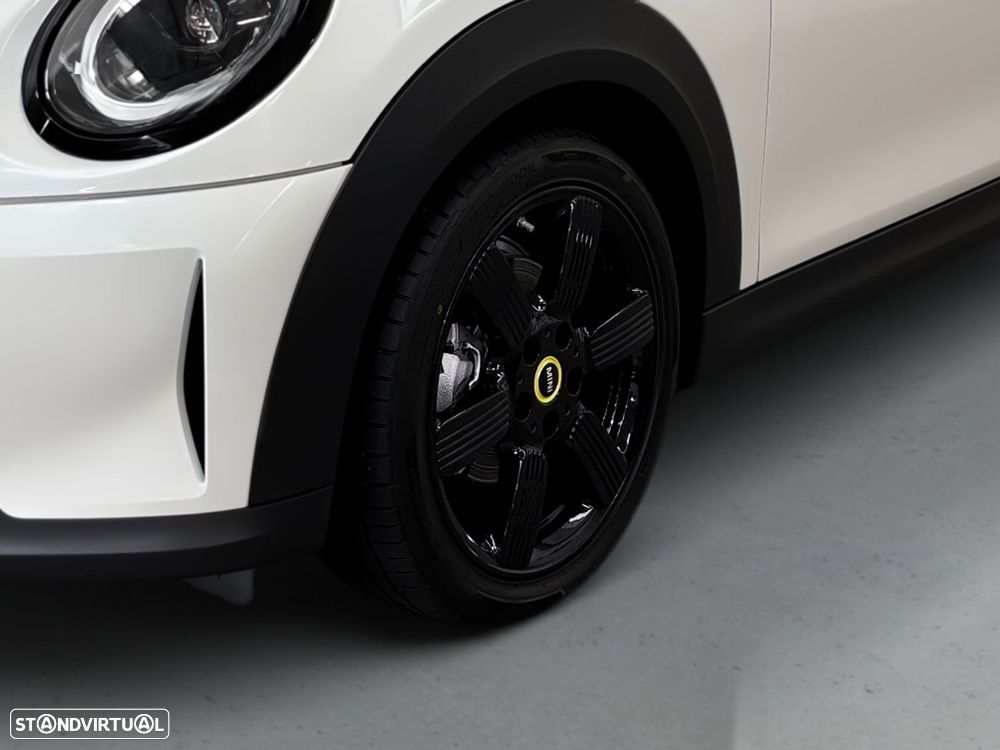 MINI 3 Portas Cooper SE - 4