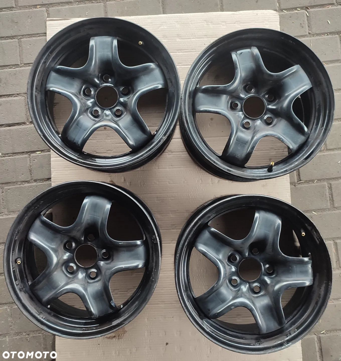 Felgi stalowe Renault 6,5JX16 5x114.3 ET41 z czujnikami - 1