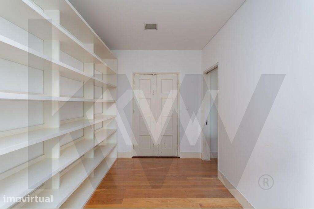 Apartamento T4 mobilado com terraço no Largo da Graça, Lisboa - Grande imagem: 5/43