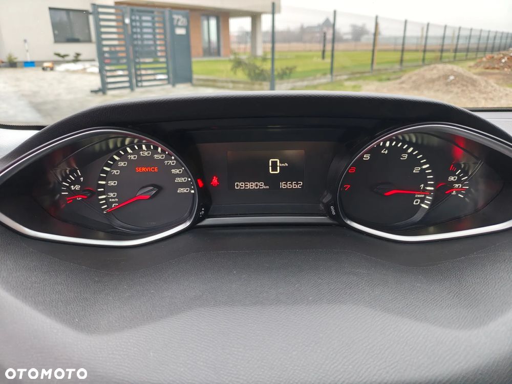Peugeot 308 PureTech 110 Stop & Start Style - 16
