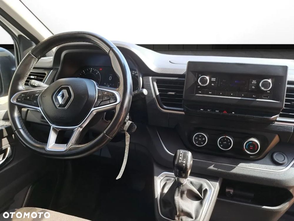 Renault Trafic - 12