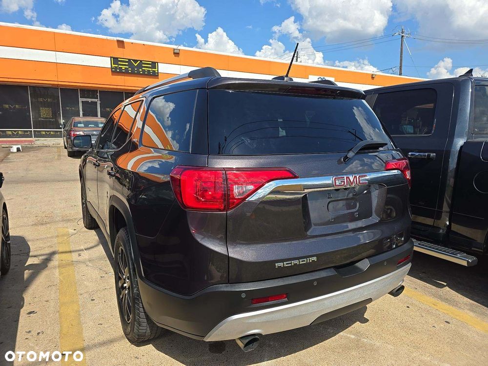 GMC Acadia ver-3-6-slt-awd - 3