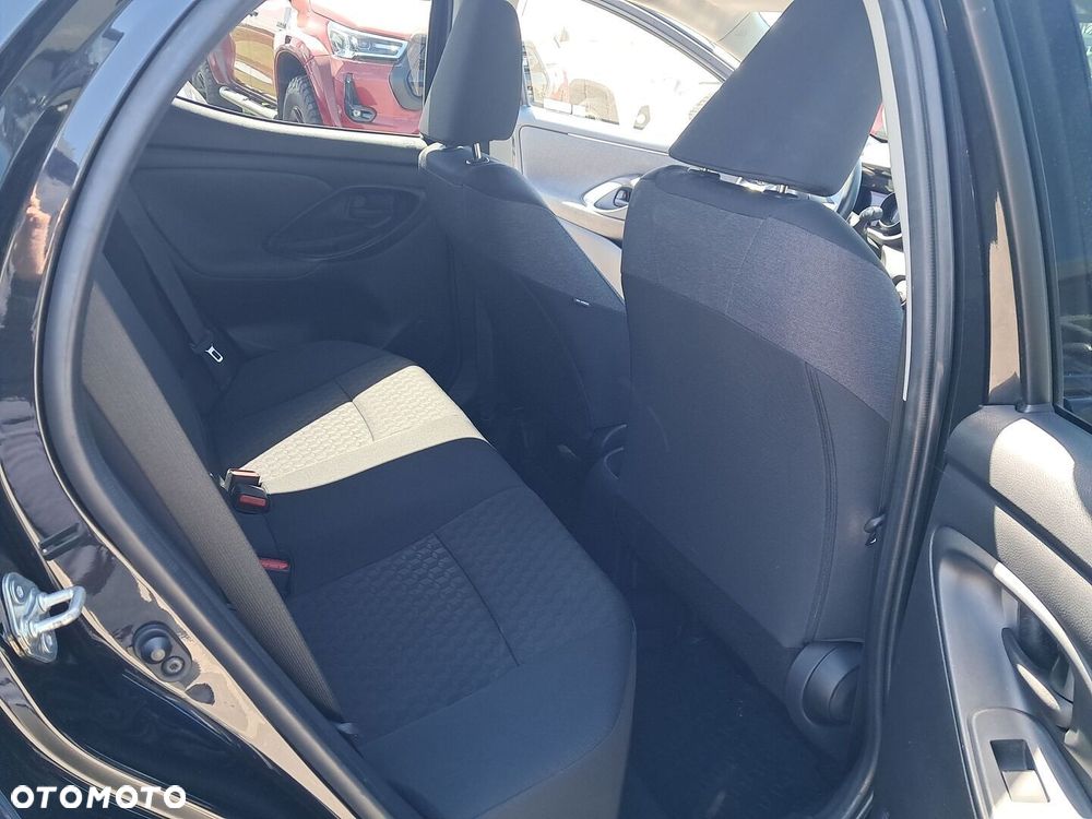 Toyota Yaris - 21