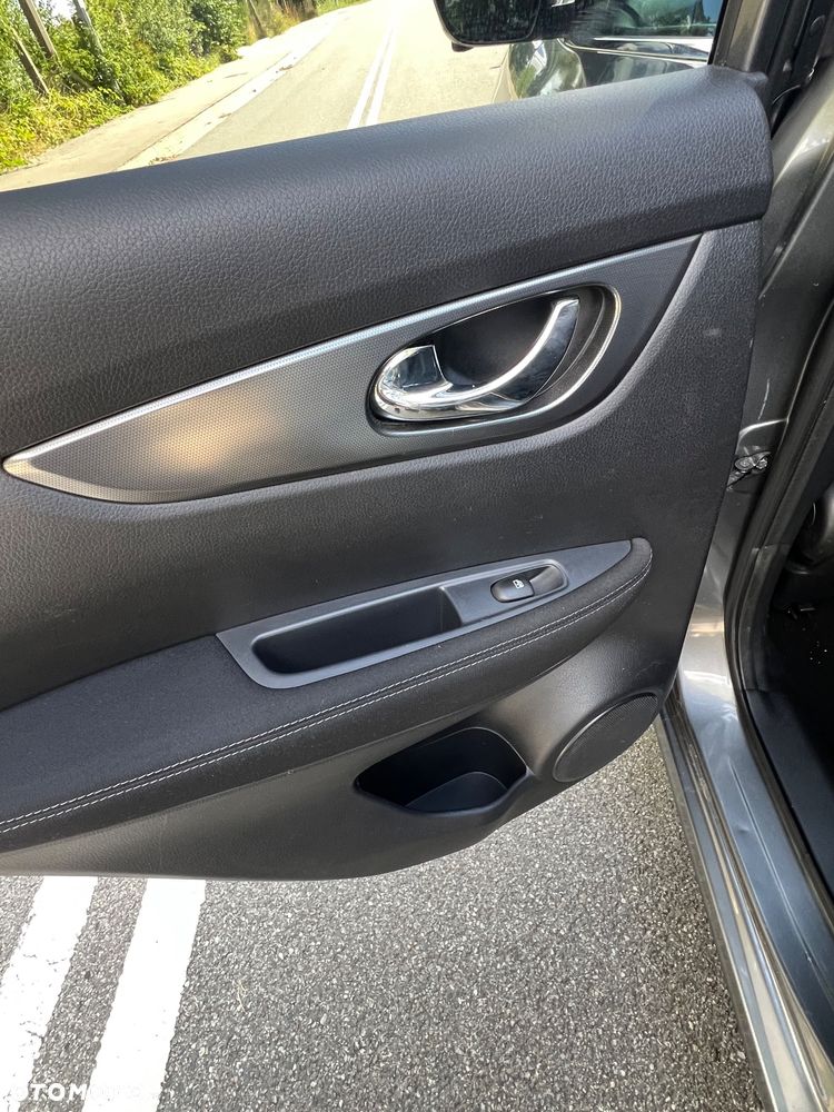 Nissan Qashqai 1.2 DIG-T N-Connecta - 32