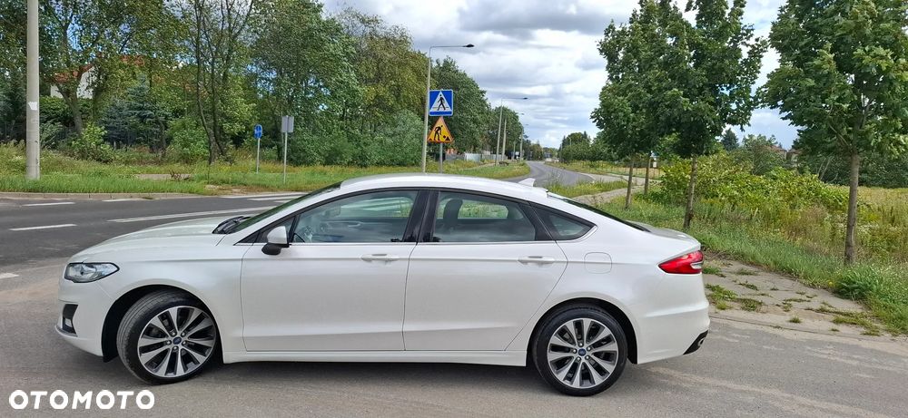 Ford Fusion - 5