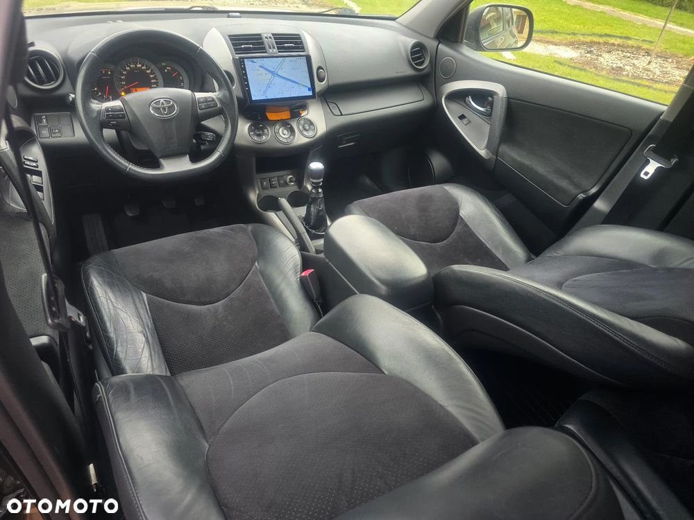 Toyota RAV4 2.0 VVT-i Premium - 22