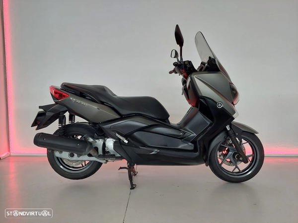 Yamaha X-Max  125