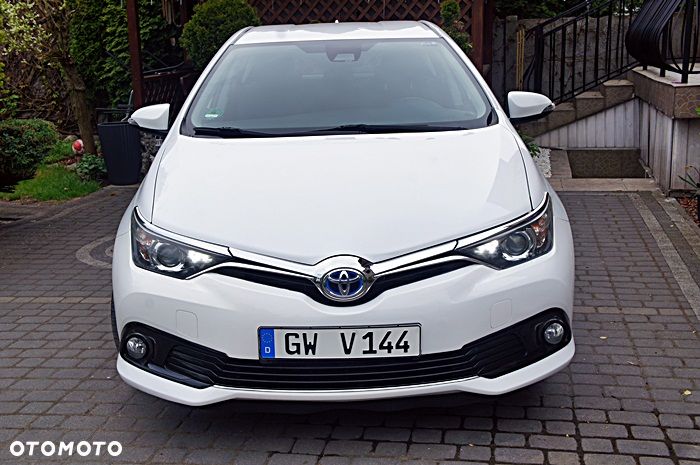 Toyota Auris 1.8 HSD Luna - 2