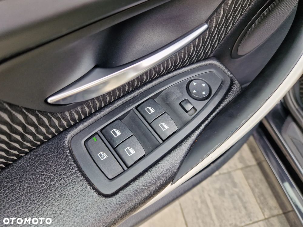 BMW Seria 3 - 12