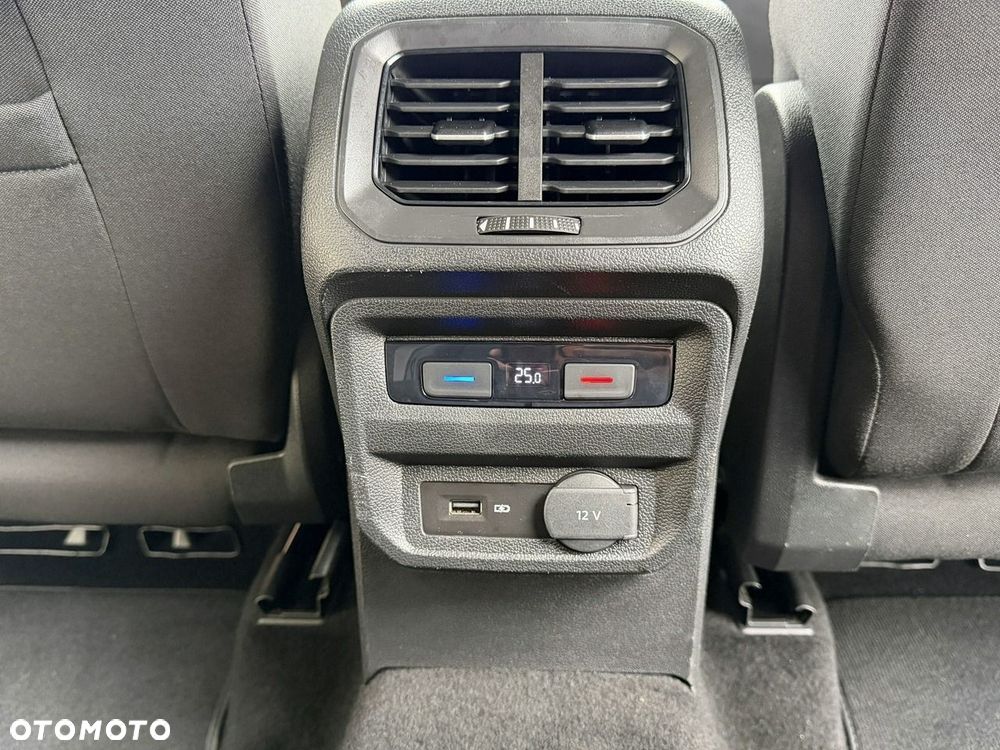 Volkswagen Tiguan 2.0 TDI SCR DSG IQ.DRIVE - 11