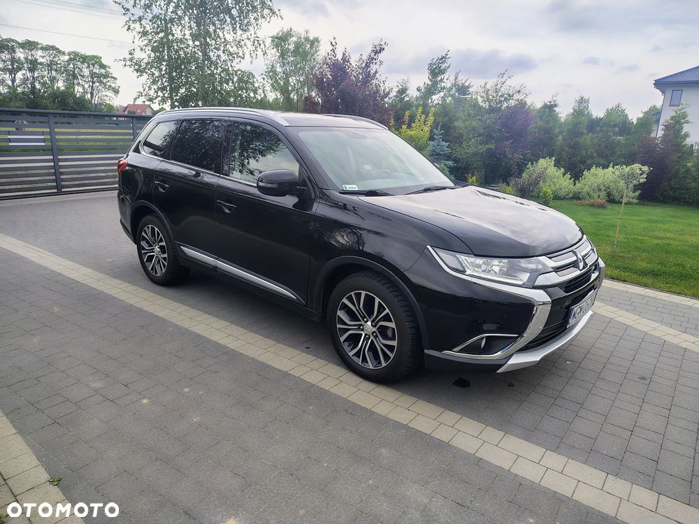 Mitsubishi Outlander 2.0 Intense + 4WD CVT - 11